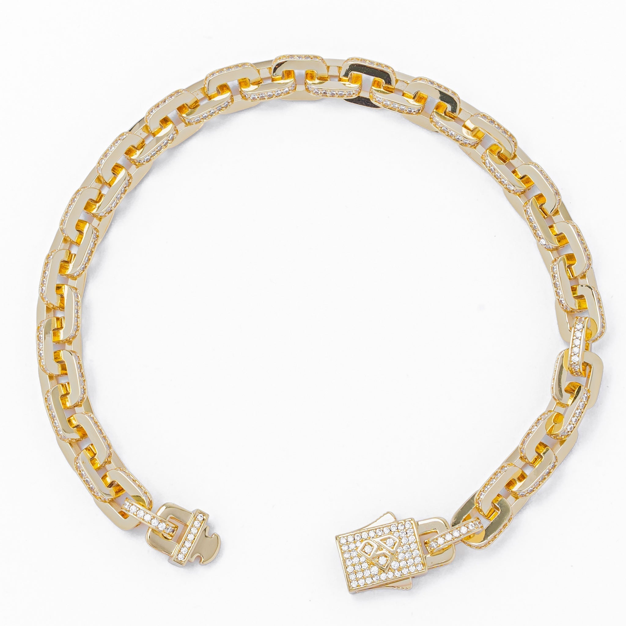 10MM anchor mariner gold bracelet with diamond-encrusted links and open clasp view
