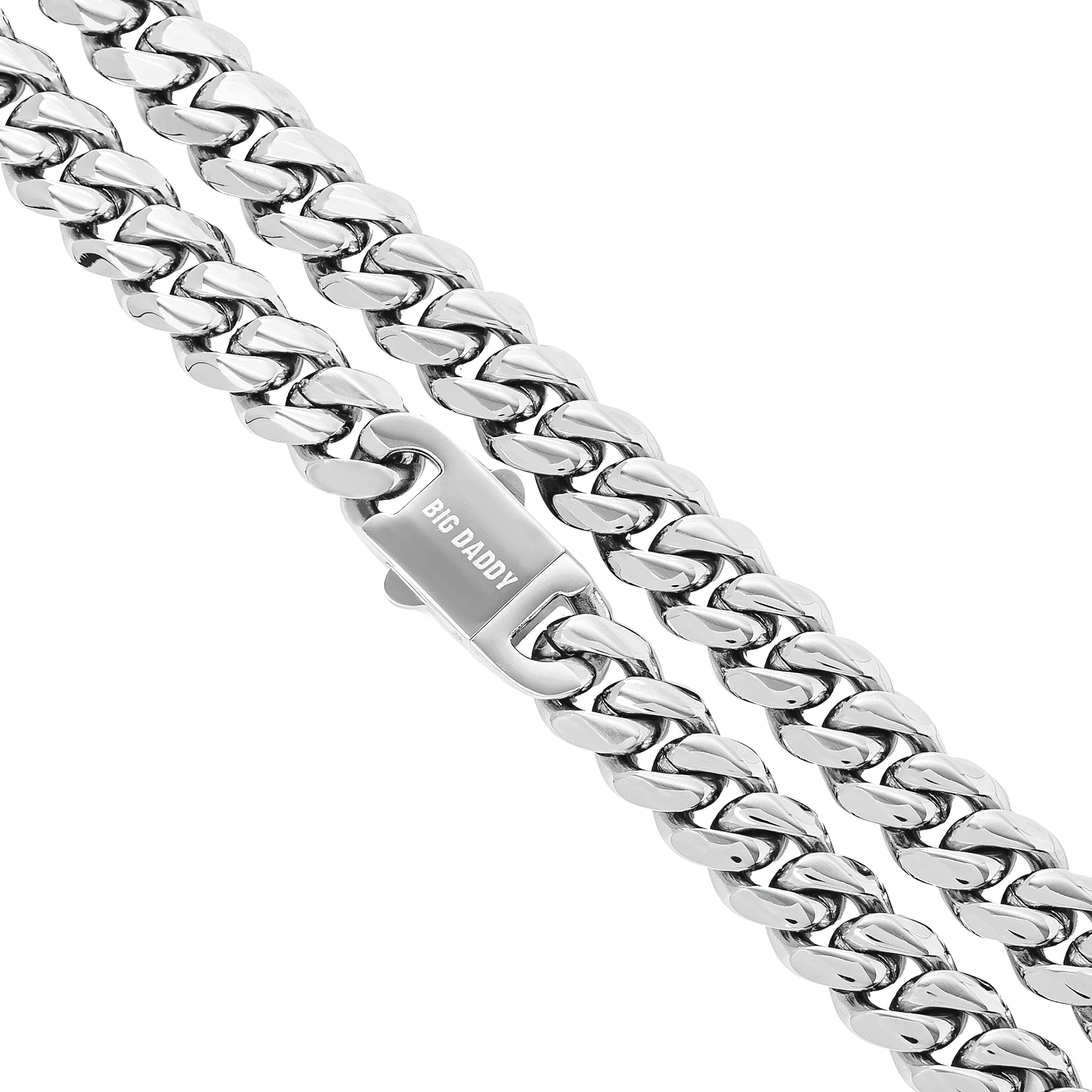10MM Cuban link chain detail showing secure clasp and link pattern