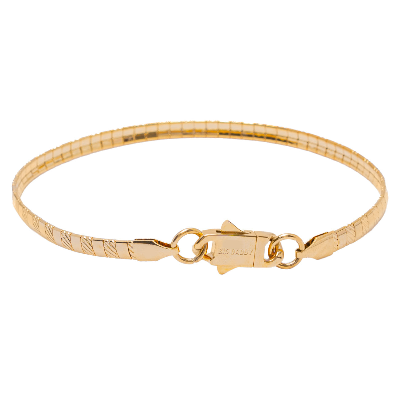 Big Daddy 4MM gold omega bracelet displayed flat showing full length and lobster clasp