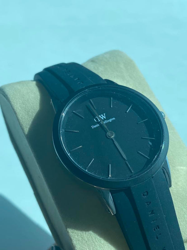 Daniel Wellington Iconic Motion Black Watch (Clearance)