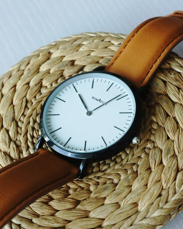 XuwAtch with a Daniel Wellington Strap