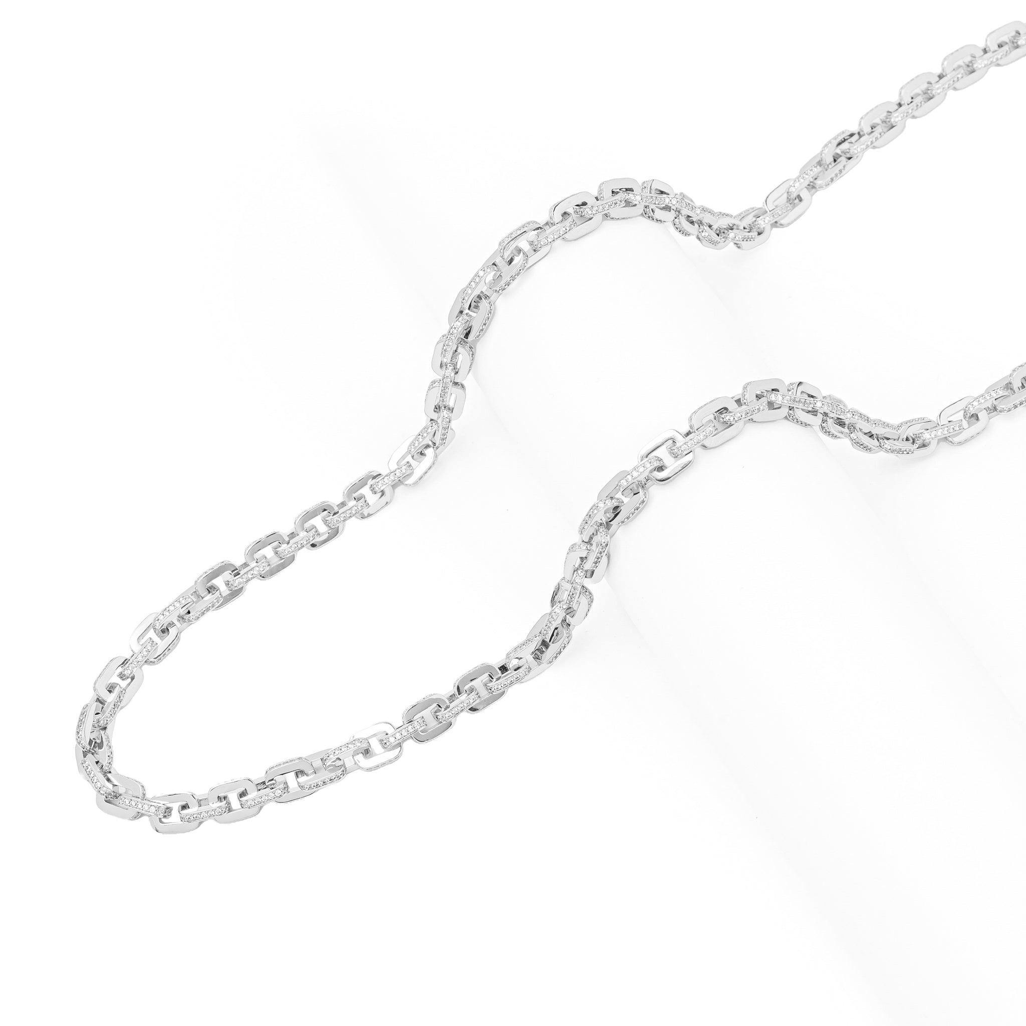 Full length view of Big Daddy 10MM mariner chain showing link pattern