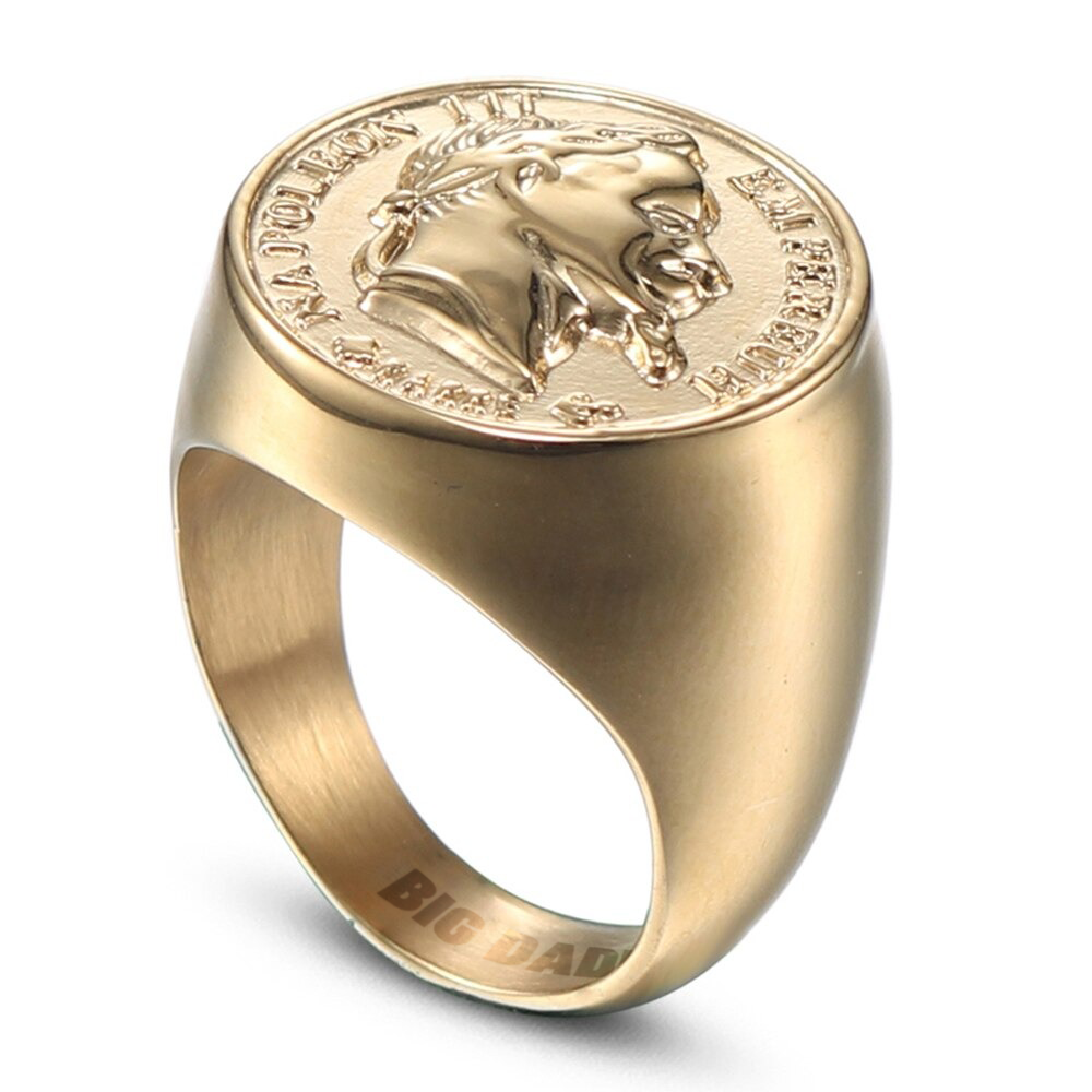 Big Daddy Headhunter Sovereign ring with coin sovereign portrait facing forward