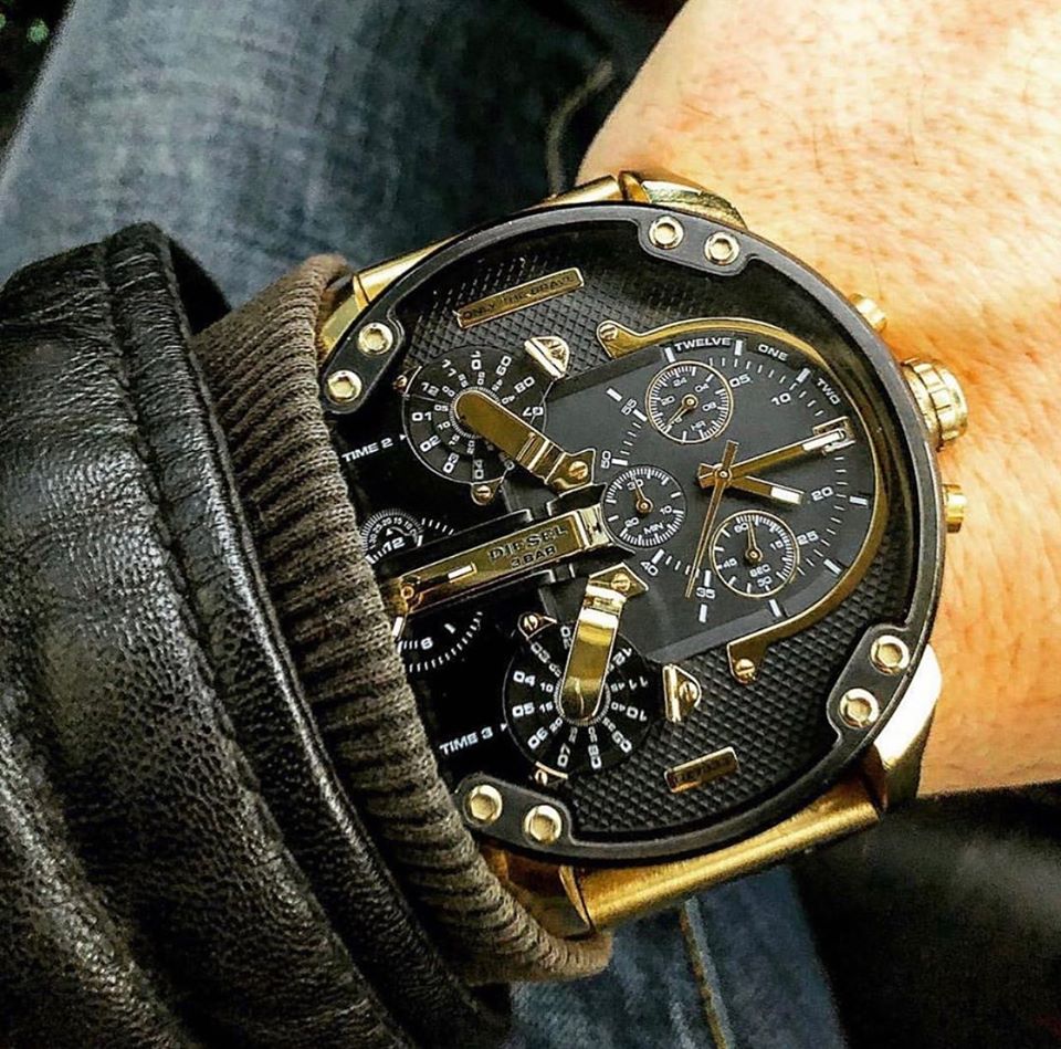 Diesel Mr. Daddy 2.0 Black Dial Gold Chronograph Men's Watch DZ7333